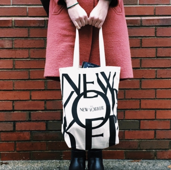 New Yorker Handbags - New Yorker Canvas Tote Bag 💕 Classic New York Bag - H 14"